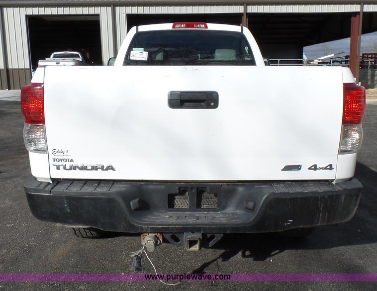 image for item L5403 2010 Toyota Tundra pickup truck