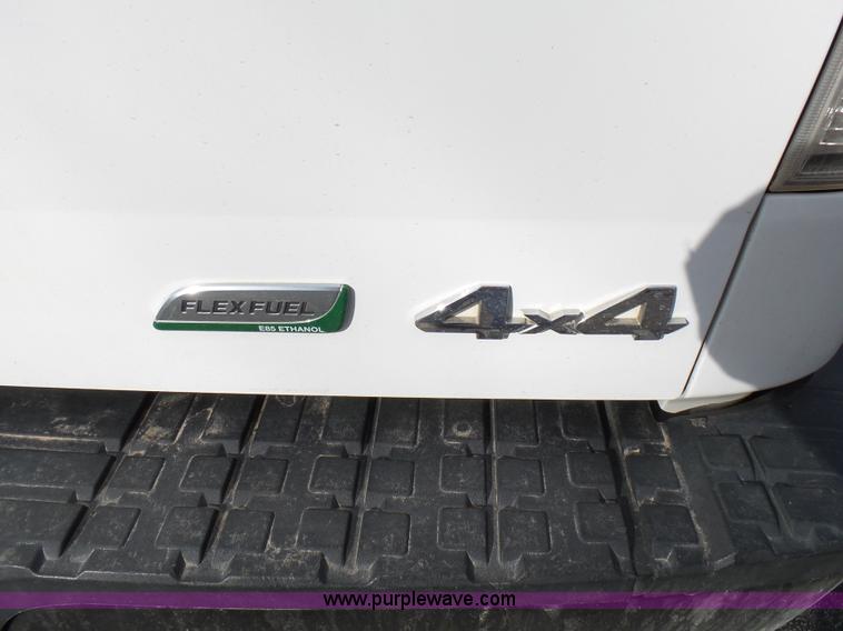 image for item L5403 2010 Toyota Tundra pickup truck