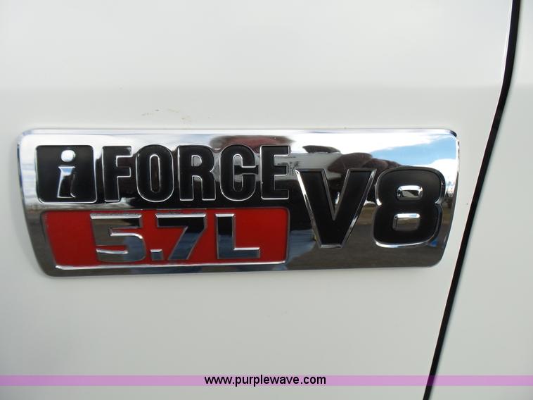 image for item L5403 2010 Toyota Tundra pickup truck