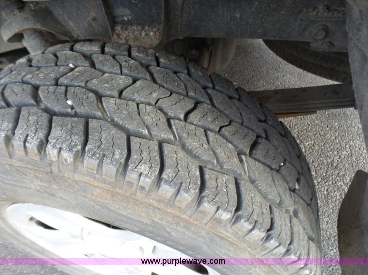 image for item L5403 2010 Toyota Tundra pickup truck