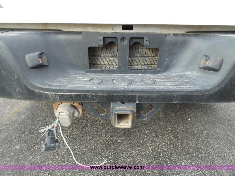 image for item L5403 2010 Toyota Tundra pickup truck