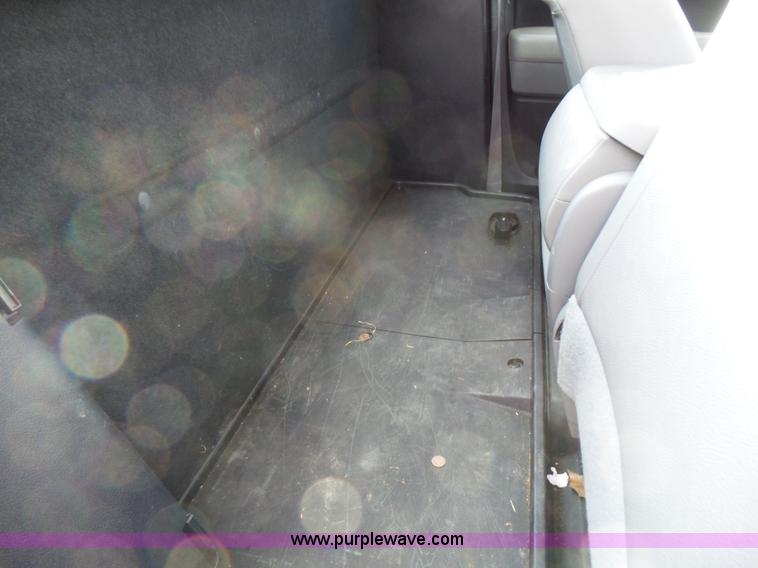 image for item L5403 2010 Toyota Tundra pickup truck