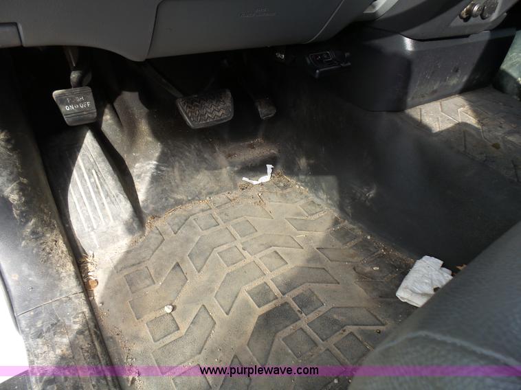 image for item L5403 2010 Toyota Tundra pickup truck