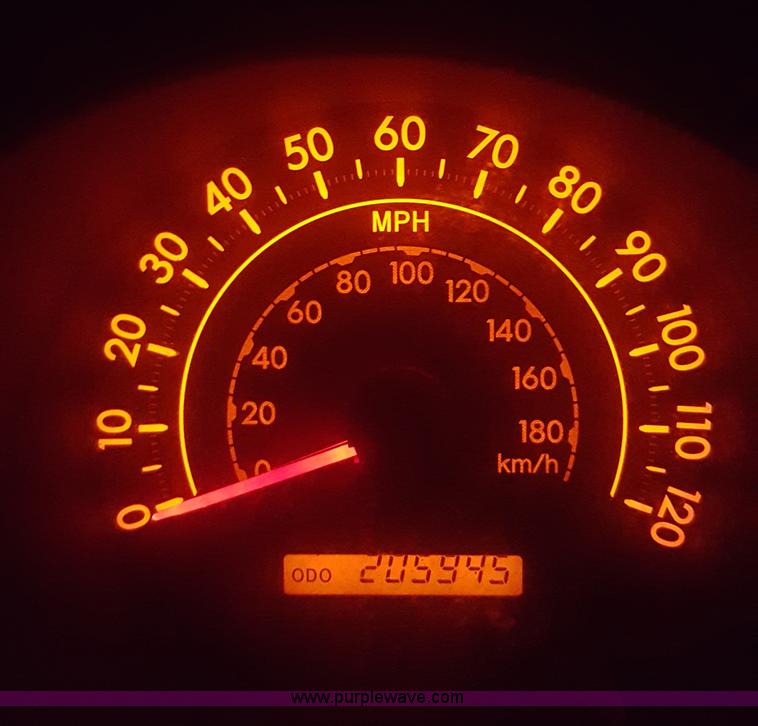 image for item L5403 2010 Toyota Tundra pickup truck