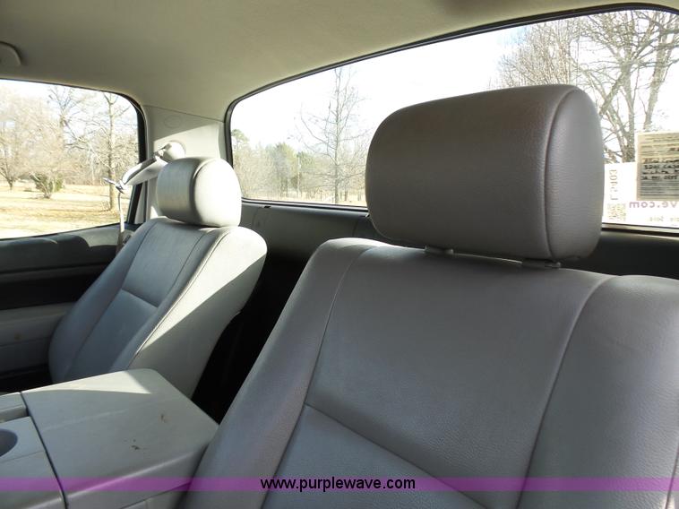 image for item L5403 2010 Toyota Tundra pickup truck