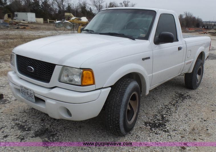 image for item L5429 2003 Ford Ranger pickup truck
