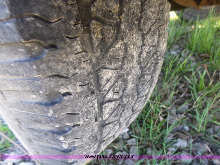 image for item L5452 1999 Jeep Cherokee SE SUV