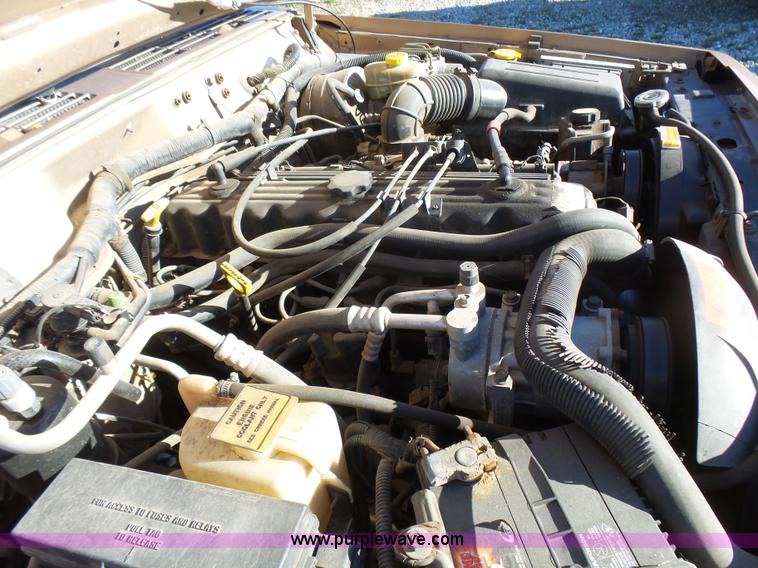 image for item L5452 1999 Jeep Cherokee SE SUV