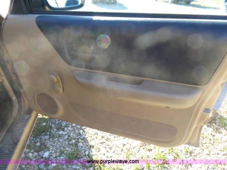 image for item L5452 1999 Jeep Cherokee SE SUV