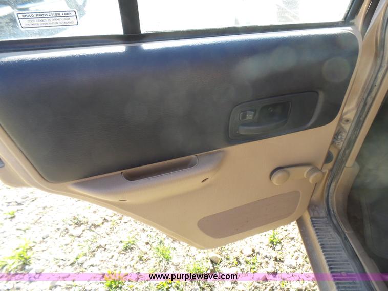 image for item L5452 1999 Jeep Cherokee SE SUV