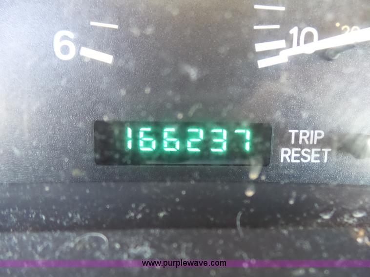 image for item L5452 1999 Jeep Cherokee SE SUV