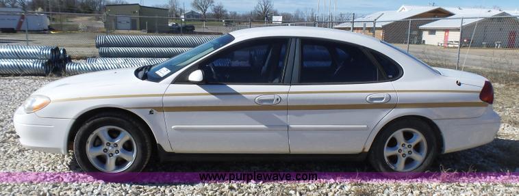 image for item L5454 2000 Ford Taurus SE