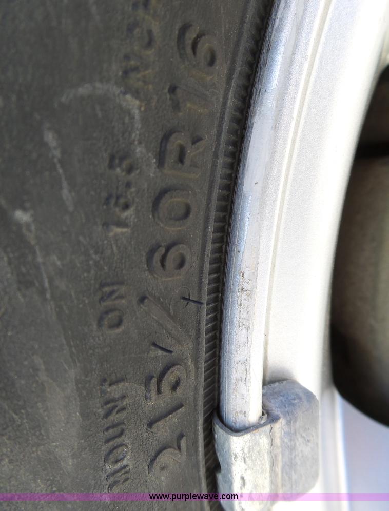 image for item L5454 2000 Ford Taurus SE