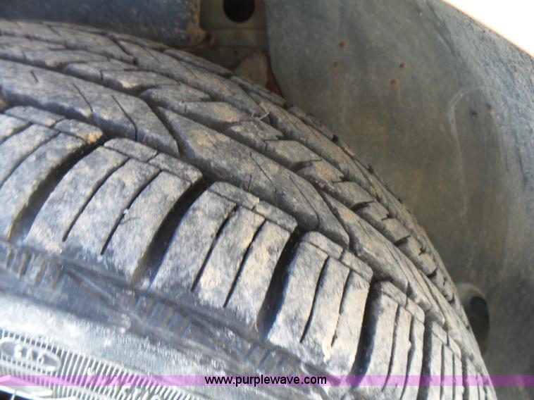 image for item L5454 2000 Ford Taurus SE