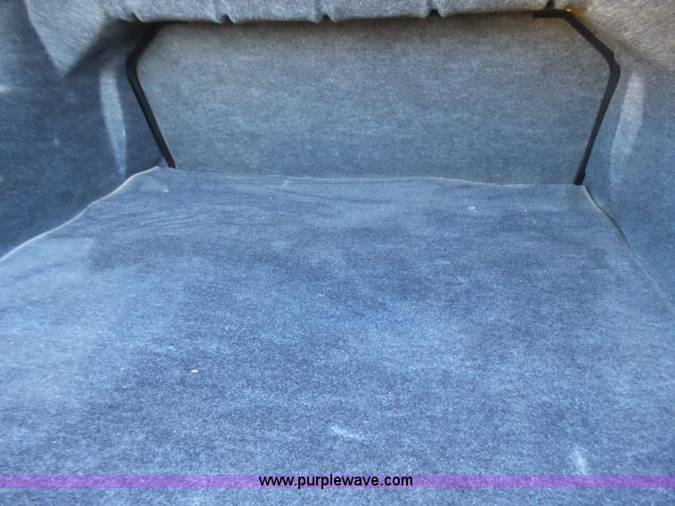 image for item L5454 2000 Ford Taurus SE