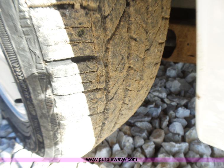 image for item L5454 2000 Ford Taurus SE