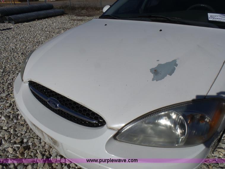 image for item L5454 2000 Ford Taurus SE