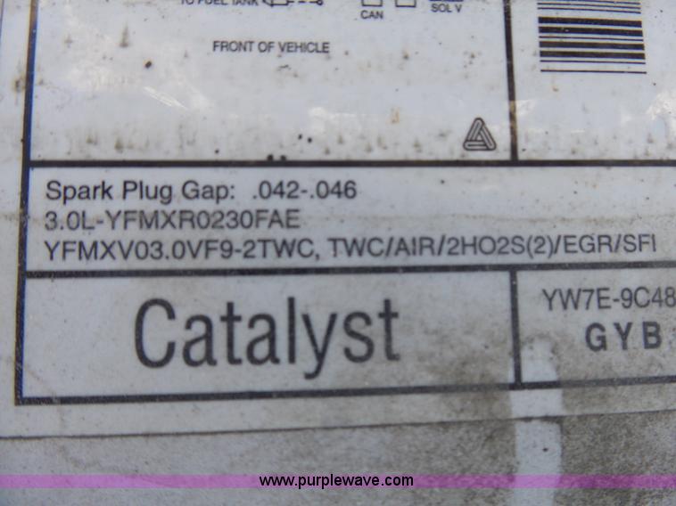 image for item L5454 2000 Ford Taurus SE