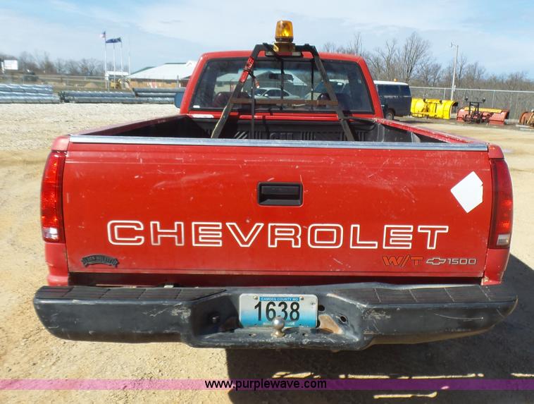 image for item L5456 1994 Chevrolet Cheyenne 1500 pickup truck