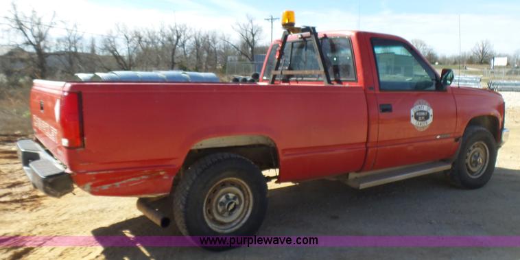 image for item L5456 1994 Chevrolet Cheyenne 1500 pickup truck