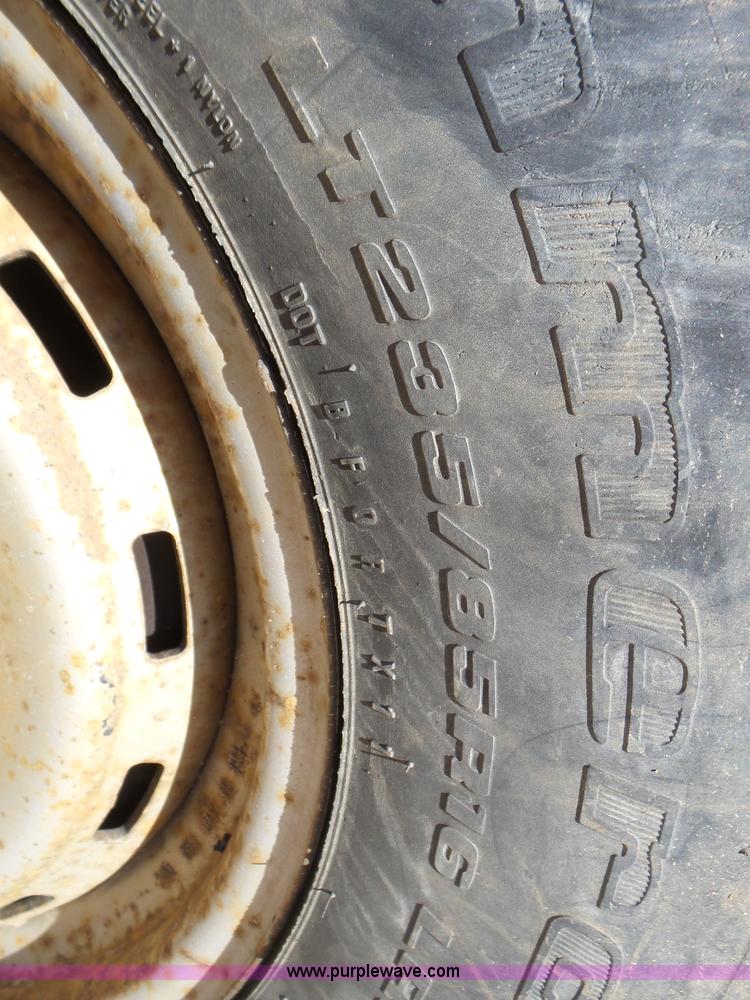 image for item L5456 1994 Chevrolet Cheyenne 1500 pickup truck