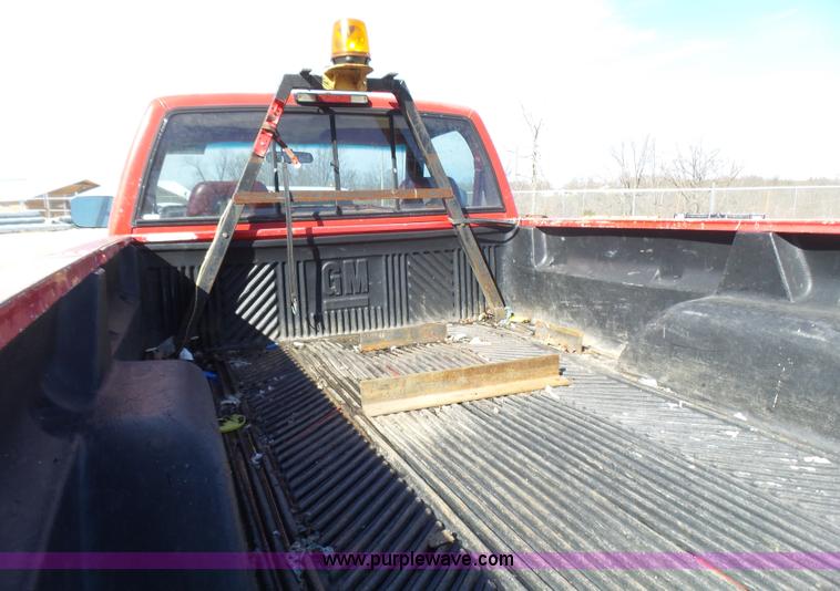 image for item L5456 1994 Chevrolet Cheyenne 1500 pickup truck