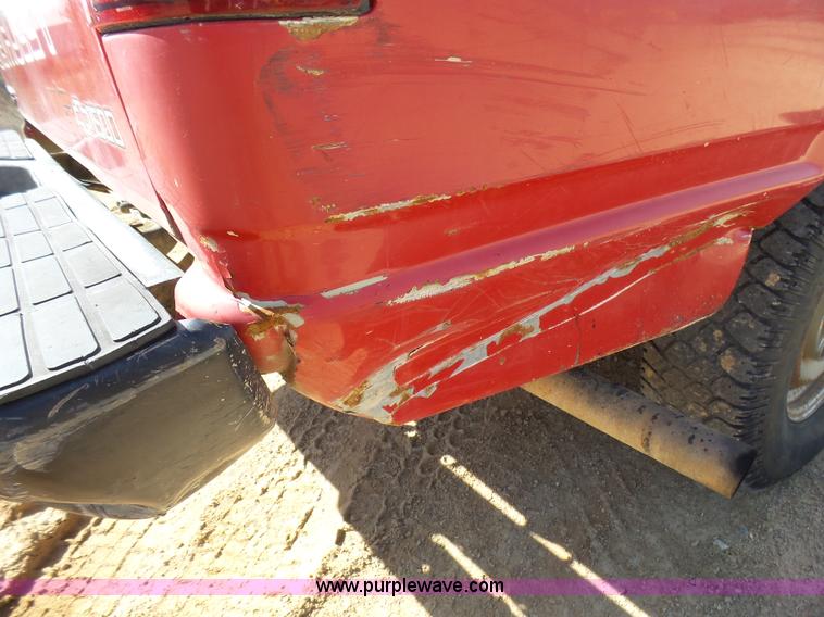 image for item L5456 1994 Chevrolet Cheyenne 1500 pickup truck