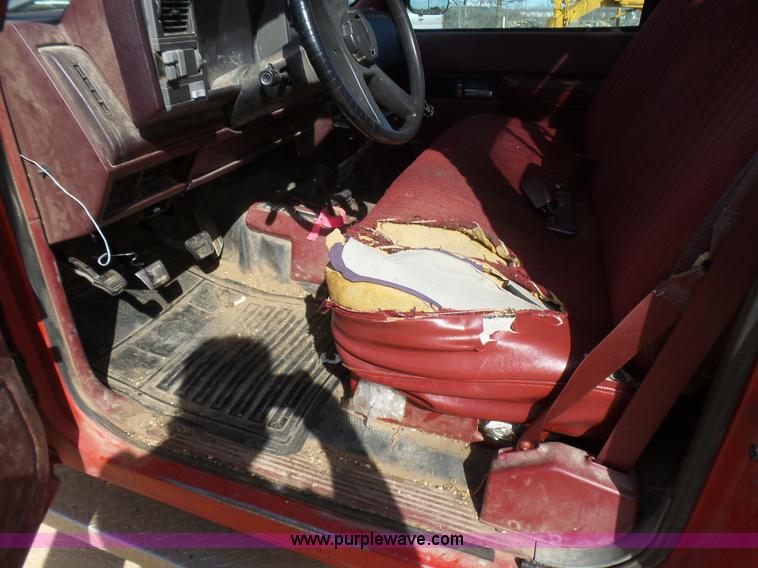 image for item L5456 1994 Chevrolet Cheyenne 1500 pickup truck