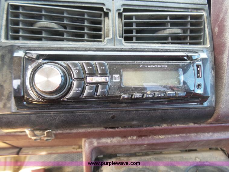 image for item L5456 1994 Chevrolet Cheyenne 1500 pickup truck