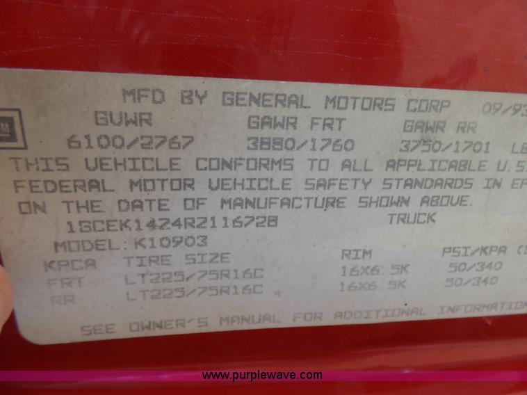 image for item L5456 1994 Chevrolet Cheyenne 1500 pickup truck