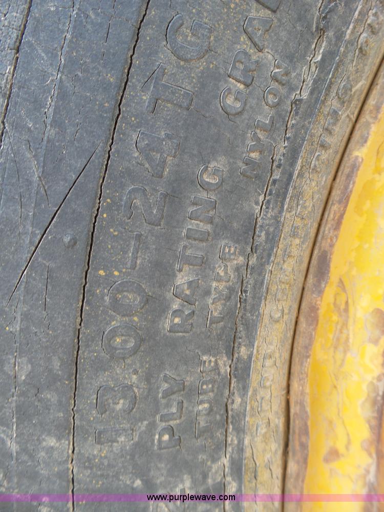 image for item L5457 1969 Caterpillar 112F motor grader