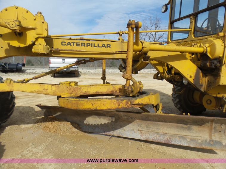 image for item L5457 1969 Caterpillar 112F motor grader