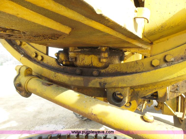 image for item L5457 1969 Caterpillar 112F motor grader
