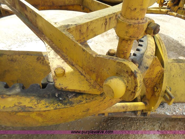 image for item L5457 1969 Caterpillar 112F motor grader
