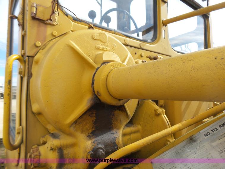 image for item L5457 1969 Caterpillar 112F motor grader