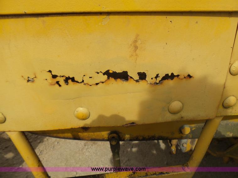 image for item L5457 1969 Caterpillar 112F motor grader