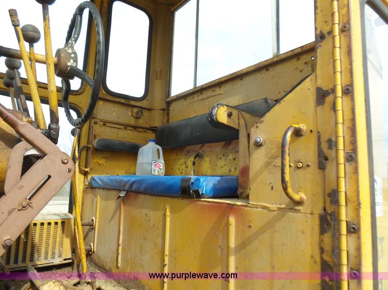 image for item L5457 1969 Caterpillar 112F motor grader