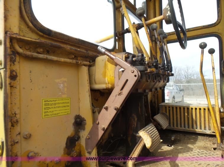 image for item L5457 1969 Caterpillar 112F motor grader