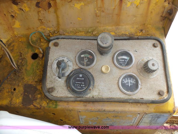 image for item L5457 1969 Caterpillar 112F motor grader