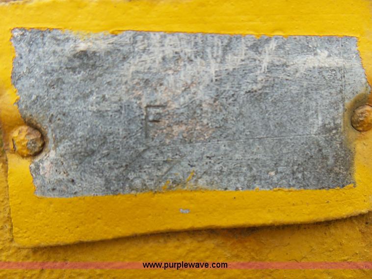 image for item L5457 1969 Caterpillar 112F motor grader