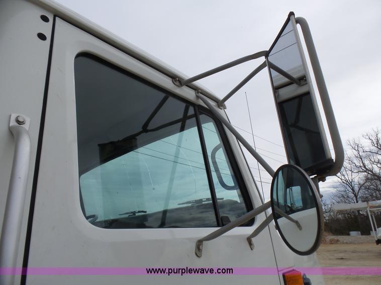 image for item L5458 1993 International 4900 dump truck