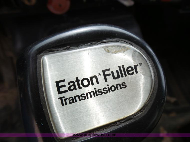 image for item L5458 1993 International 4900 dump truck