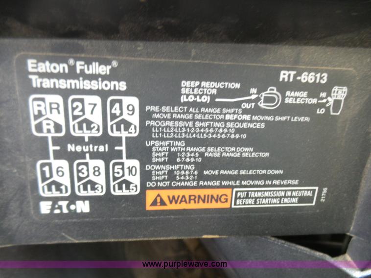 image for item L5458 1993 International 4900 dump truck