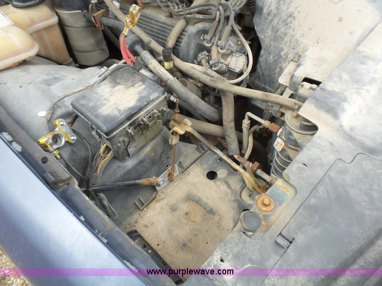 image for item L5460 1995 Ford Crown Victoria Police Interceptor