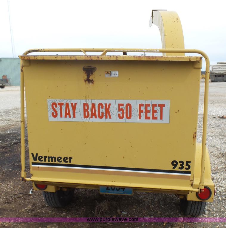 image for item L5461 Vermeer 935 wood chipper