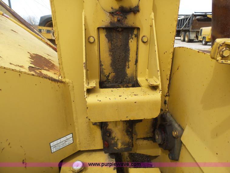 image for item L5461 Vermeer 935 wood chipper