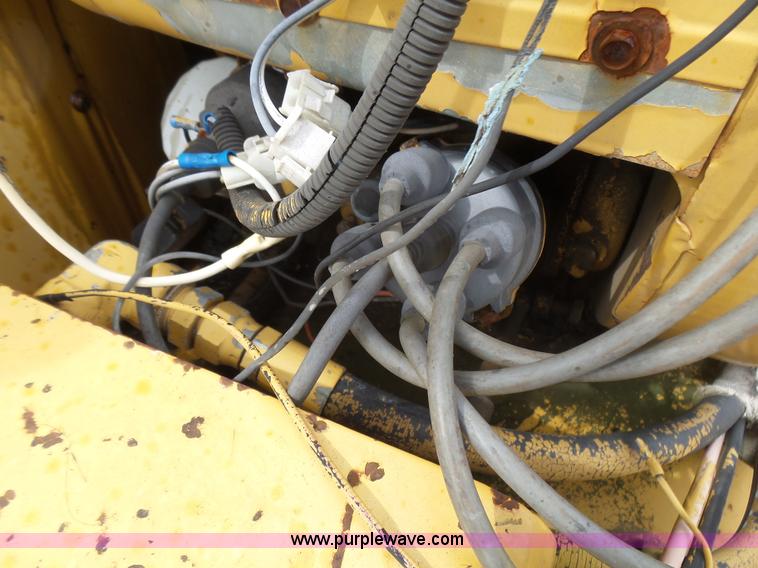 image for item L5461 Vermeer 935 wood chipper