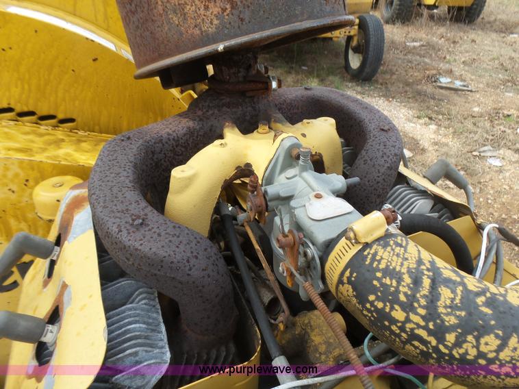 image for item L5461 Vermeer 935 wood chipper