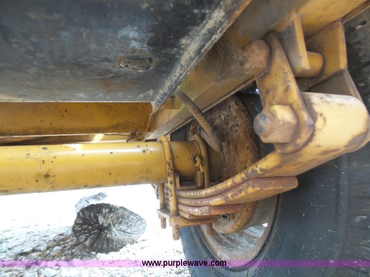 image for item L5461 Vermeer 935 wood chipper