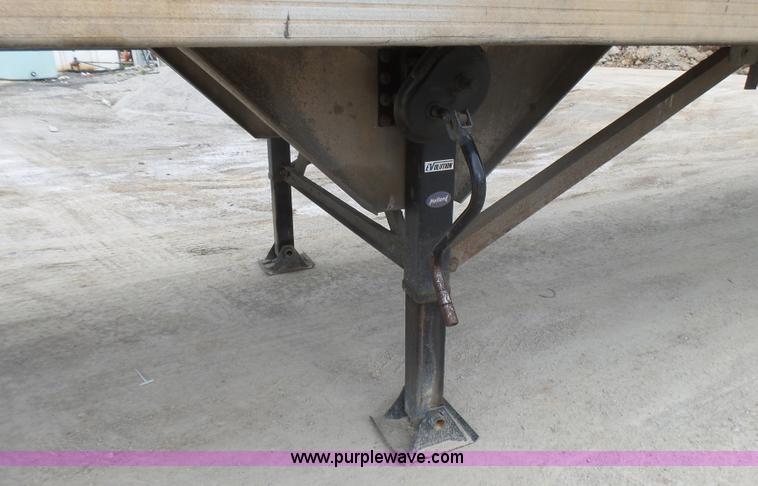 image for item L5462 2001 Travis S/102 walking floor trailer